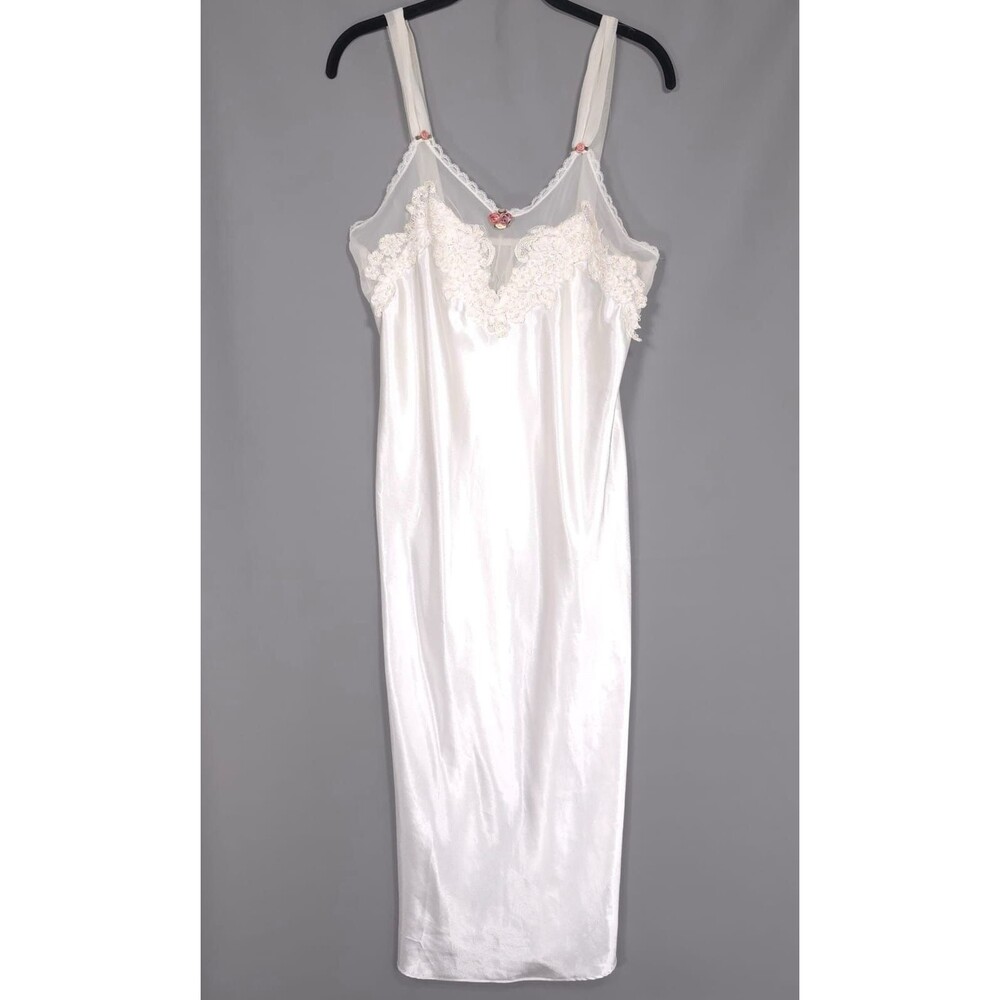 California Dynasty MEDIUM White Satin Beaded Gown Women’s Slip VINTAGE USA MADE